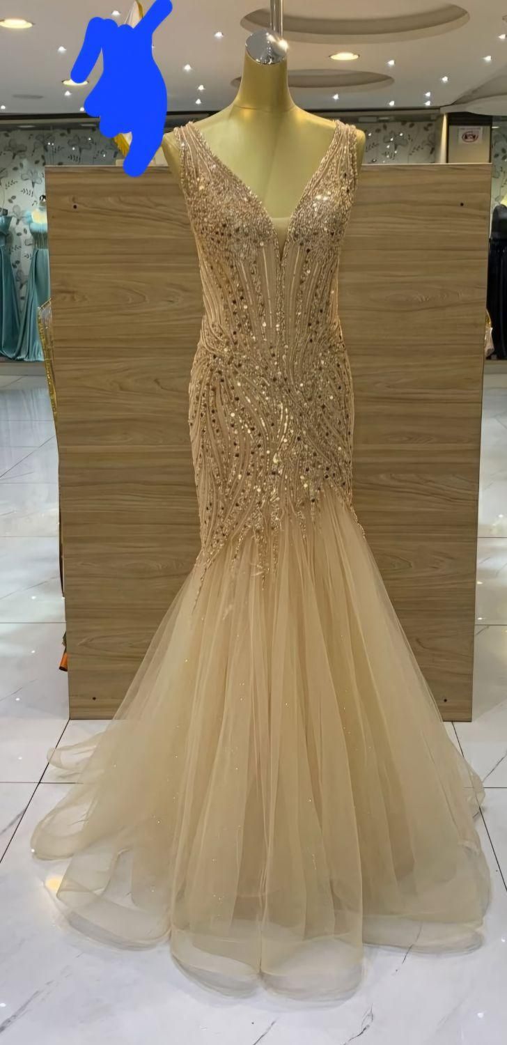 لباس مجلسی ترک سنگدوزی شده|لباس|شیراز, زند|دیوار