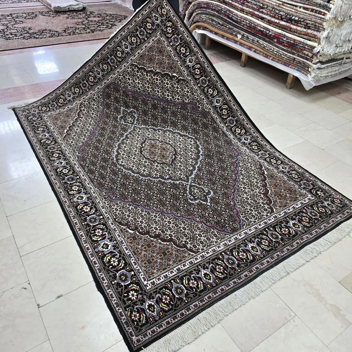 یکجفت قالیچه ماهی تبریز گل‌ابریشم|فرش|تهران, شیراز|دیوار