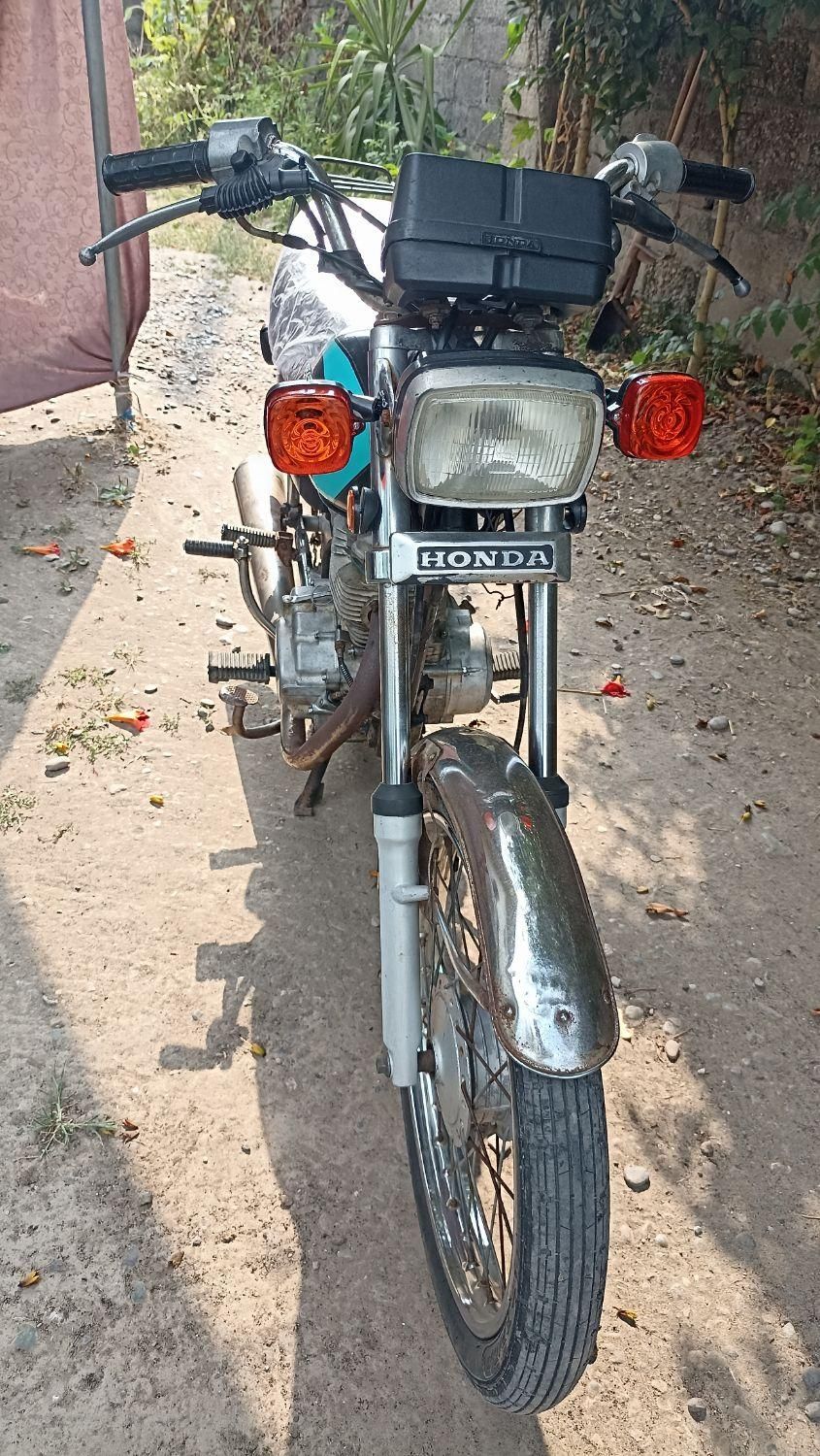 موتور هوندا ۱۲۵ مشکی|موتورسیکلت|لشت نشا, |دیوار