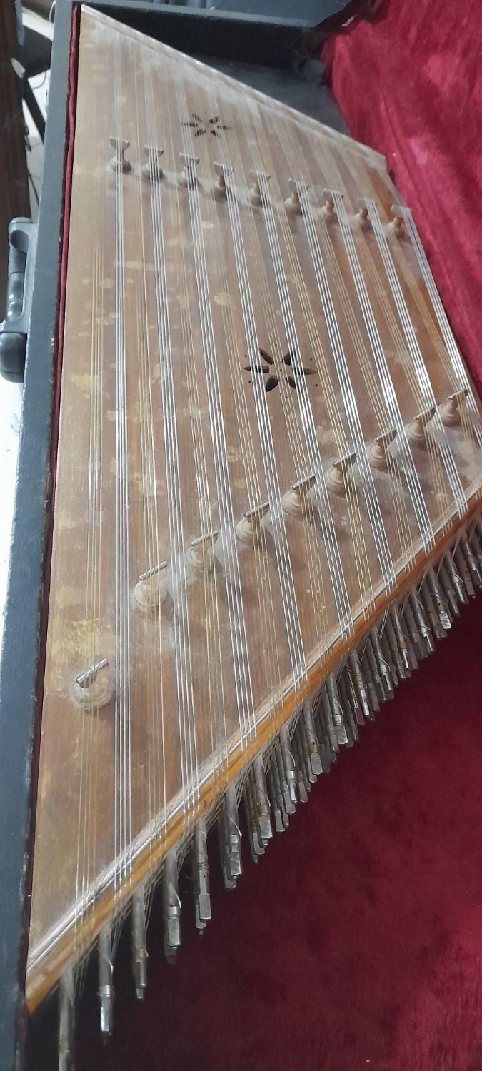 سنتور|سازهای سنتی|فولادشهر, B4|دیوار