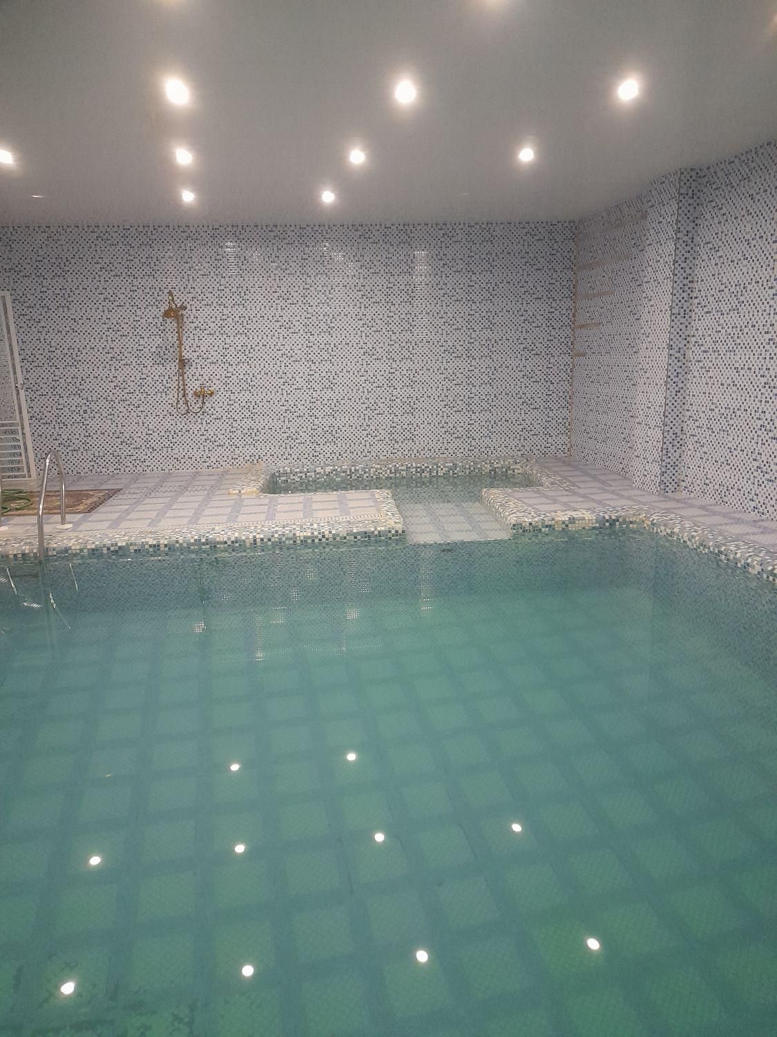 ویلا  جنگلی لب اب با استخر سرپوشیده|اجارهٔ کوتاه‌مدت ویلا و باغ|شهرکرد, |دیوار