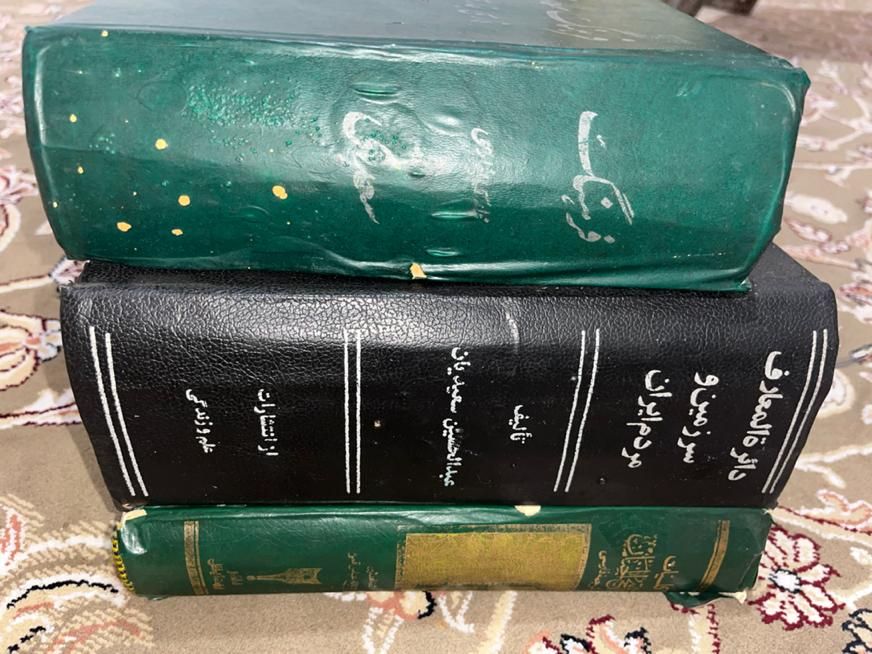 تعدادی کتاب درسی و رمان و|کتاب و مجله آموزشی|کرمانشاه, |دیوار