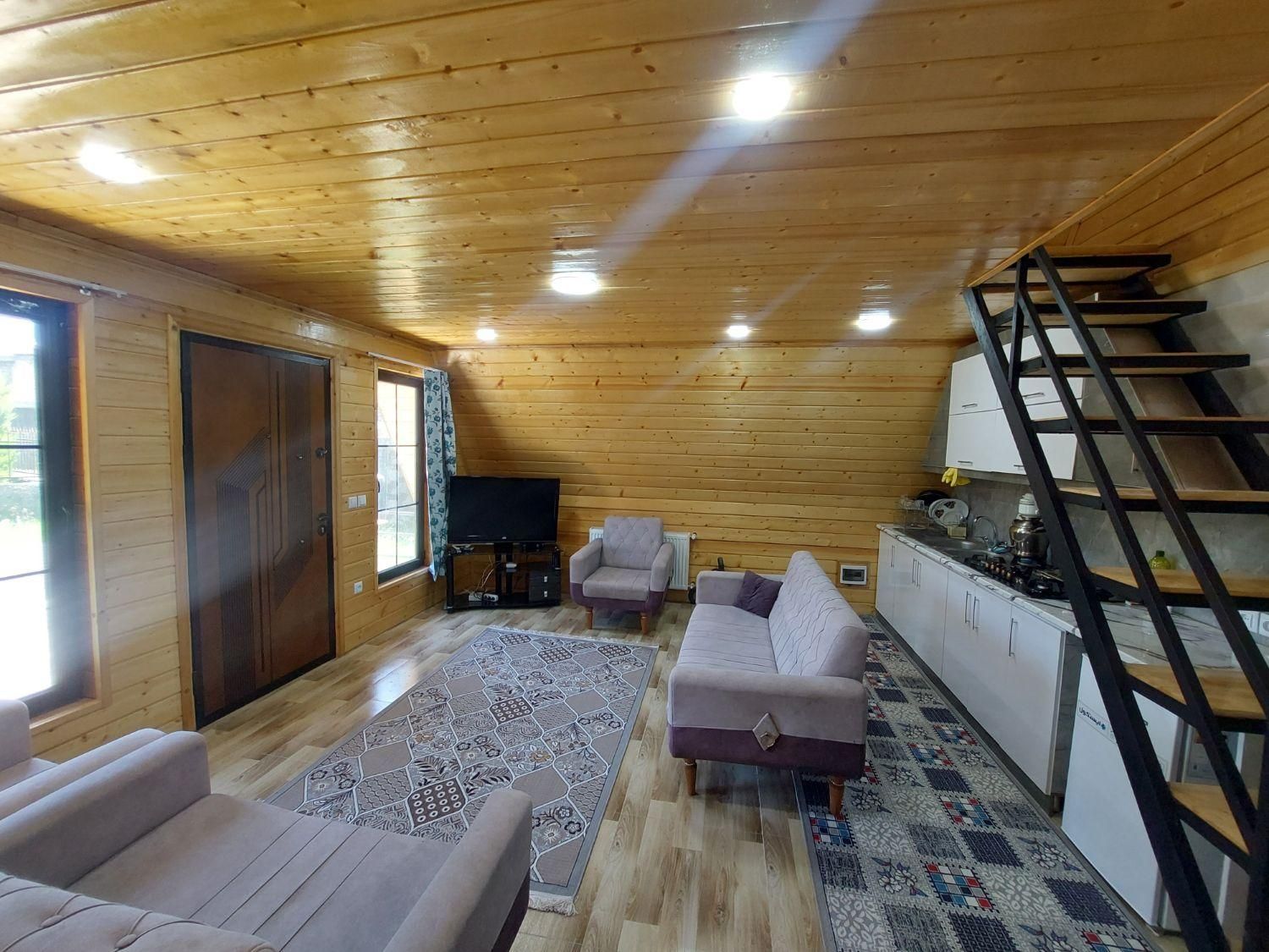 کلبه سوئیسی دو خواب دربستی|اجارهٔ کوتاهمدت ویلا و باغ|ماسال, |دیوار