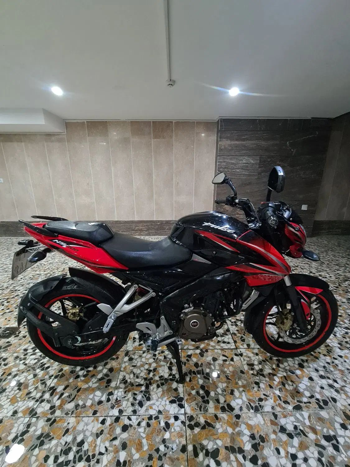 ns 200 مدل ۹۵|موتورسیکلت|اصفهان, احمدآباد|دیوار