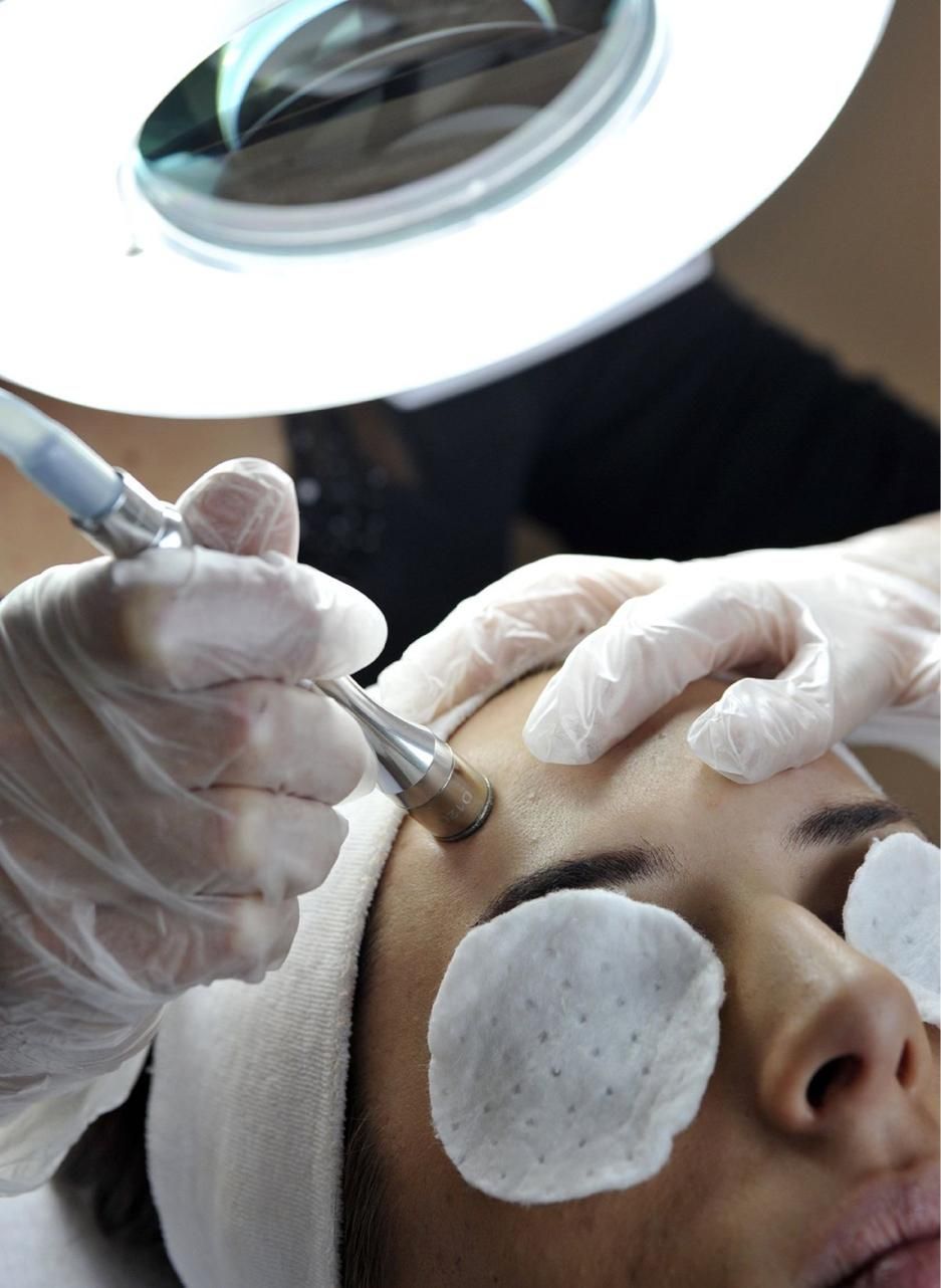 آموزش تخصصی پاکسازی پوست و فیشال|خدمات آموزشی|شیراز, عفیف‌آباد|دیوار