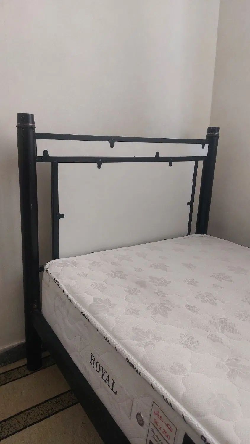 تخت‌خواب فلزی یک‌نفره همراه تشک رویال سوپر ممتاز|تخت و سرویس خواب|تهران, جنت‌آباد شمالی|دیوار