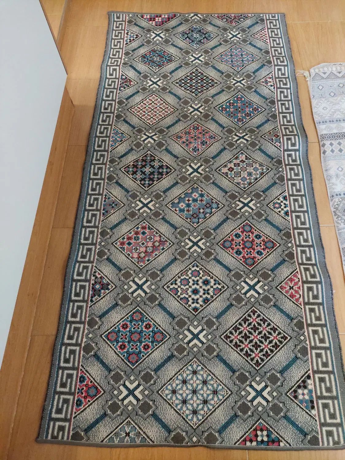 کناره ۱در۲|گلیم، جاجیم، گبه|تهران, تسلیحات|دیوار