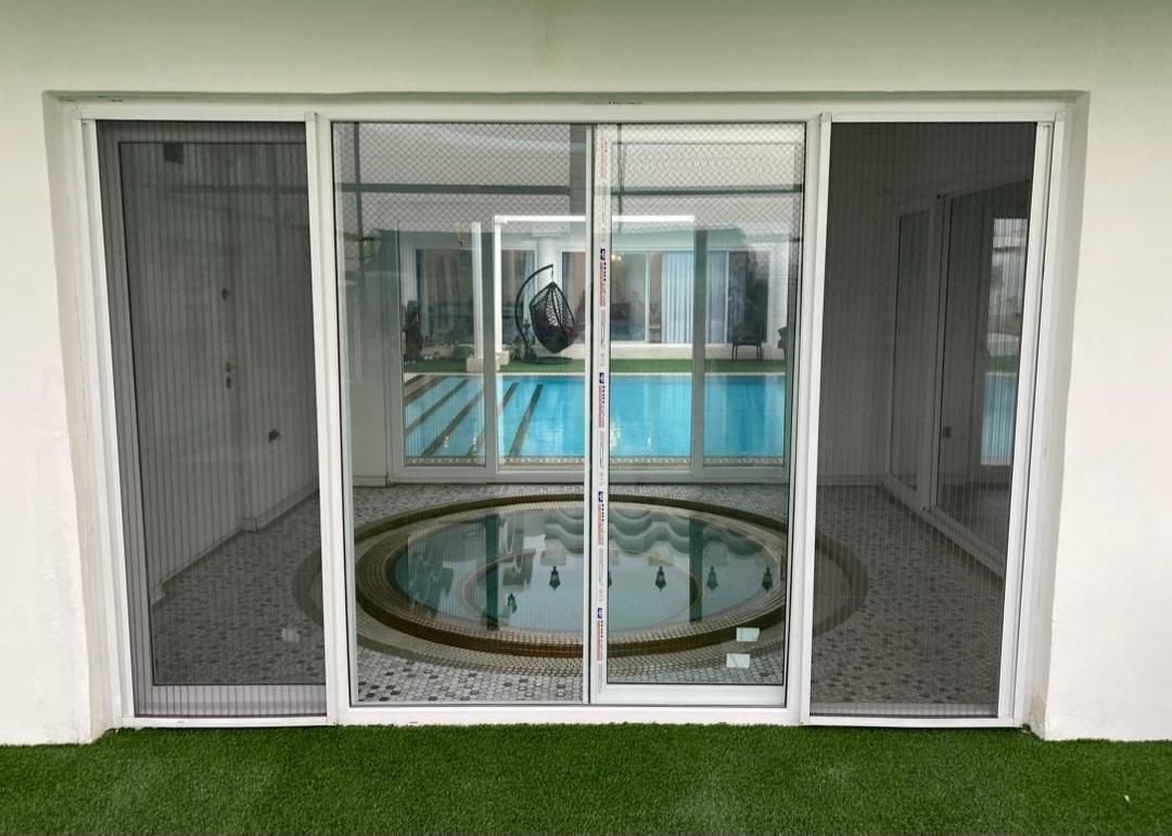 ساخت توری ریلی پلیسه.تعمیر تخصصی درب پنجره دوجداره|خدمات پیشه و مهارت|شیراز, معالیآباد|دیوار