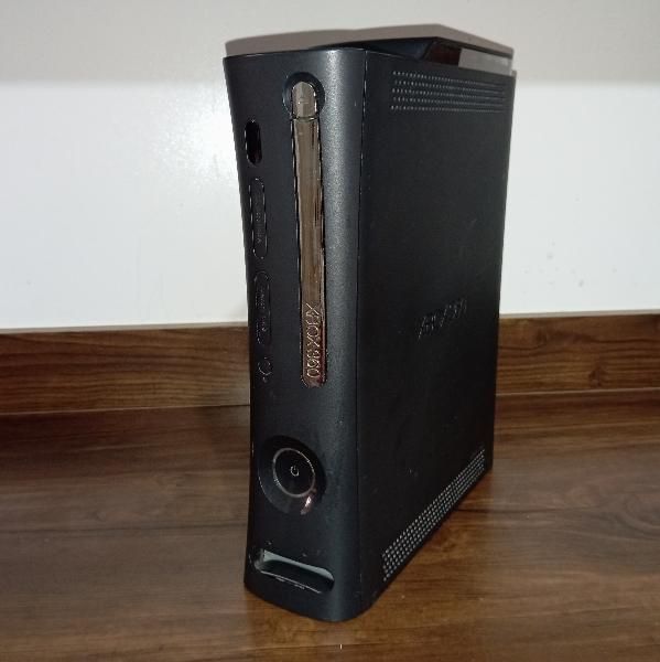 Xbox 360 مدل Elite دو دسته|کنسول، بازی ویدئویی و آنلاین|تهران, قصر فیروزه ۲|دیوار