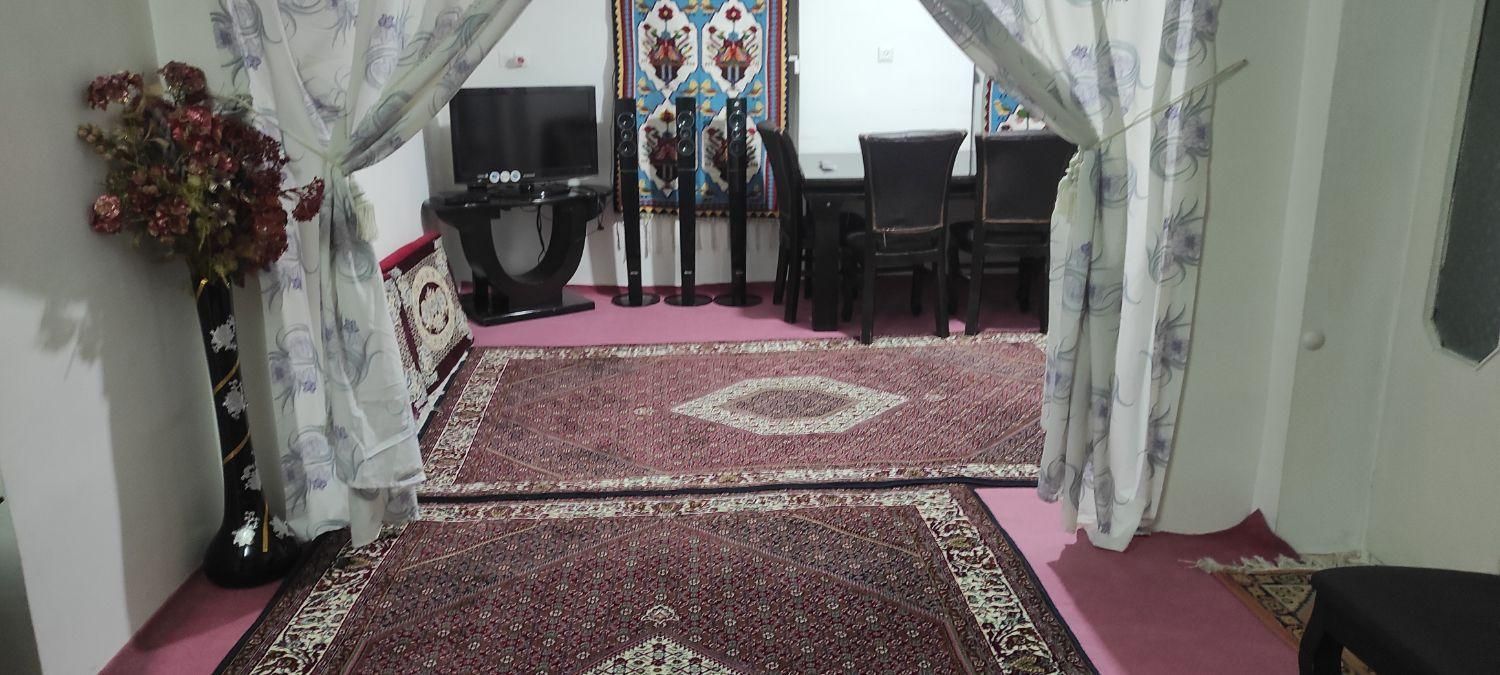 سوییت ویلایی دربست پارکینگ دار|اجارهٔ کوتاه‌مدت ویلا و باغ|زنجان, |دیوار
