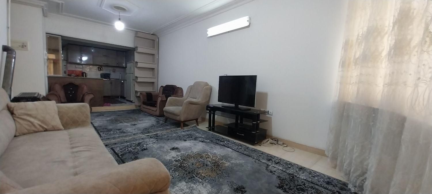یک‌واحد آپارتمان مرتبِ تک‌خوابه بدون واسطه|اجارهٔ کوتاه‌مدت آپارتمان و سوئیت|همدان, |دیوار