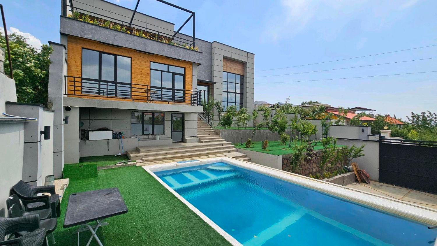 ویلا باغ 500متر 350 بنا در مهرآباد رودهن|فروش خانه و ویلا|رودهن, |دیوار