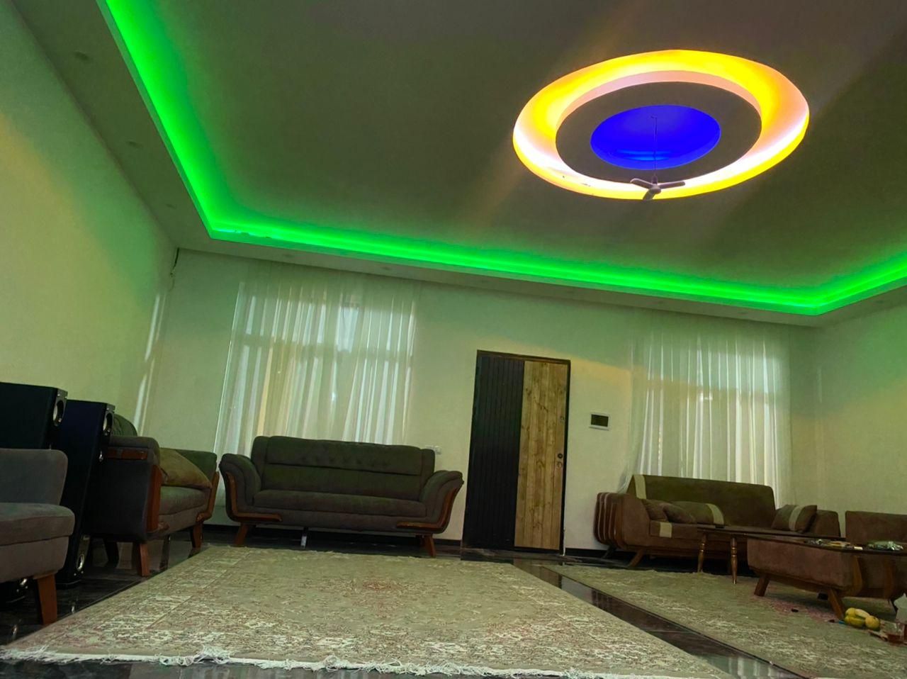 اجاره روزانه/هفتگی/ماهانه ویلا ۳۵۰ متری|اجارهٔ کوتاهمدت ویلا و باغ|شهریار, ابراهیمآباد|دیوار