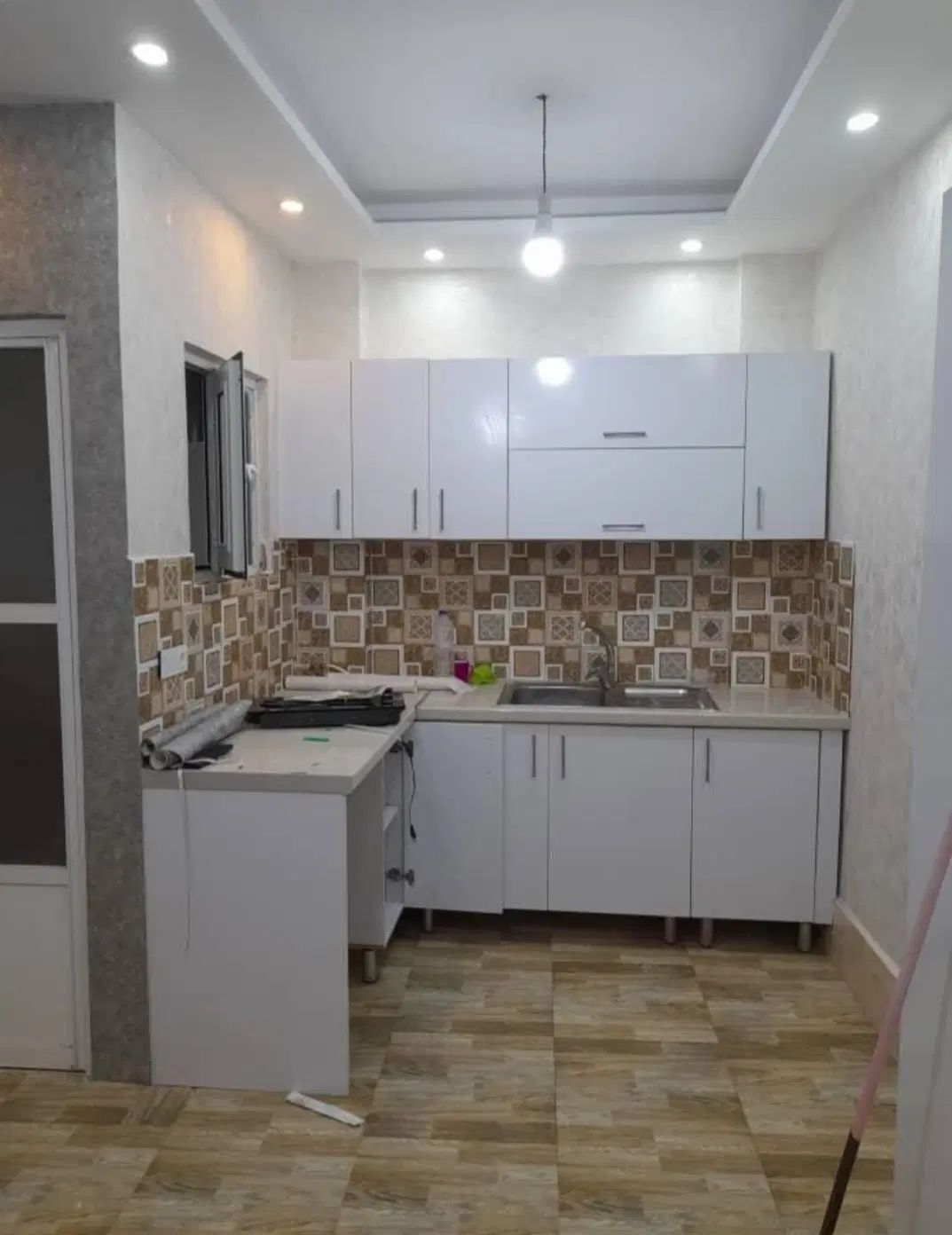 فروش سوییت با پارکینگ /توشیبا /باهنر /دلدار|فروش آپارتمان|رشت, باهنر|دیوار