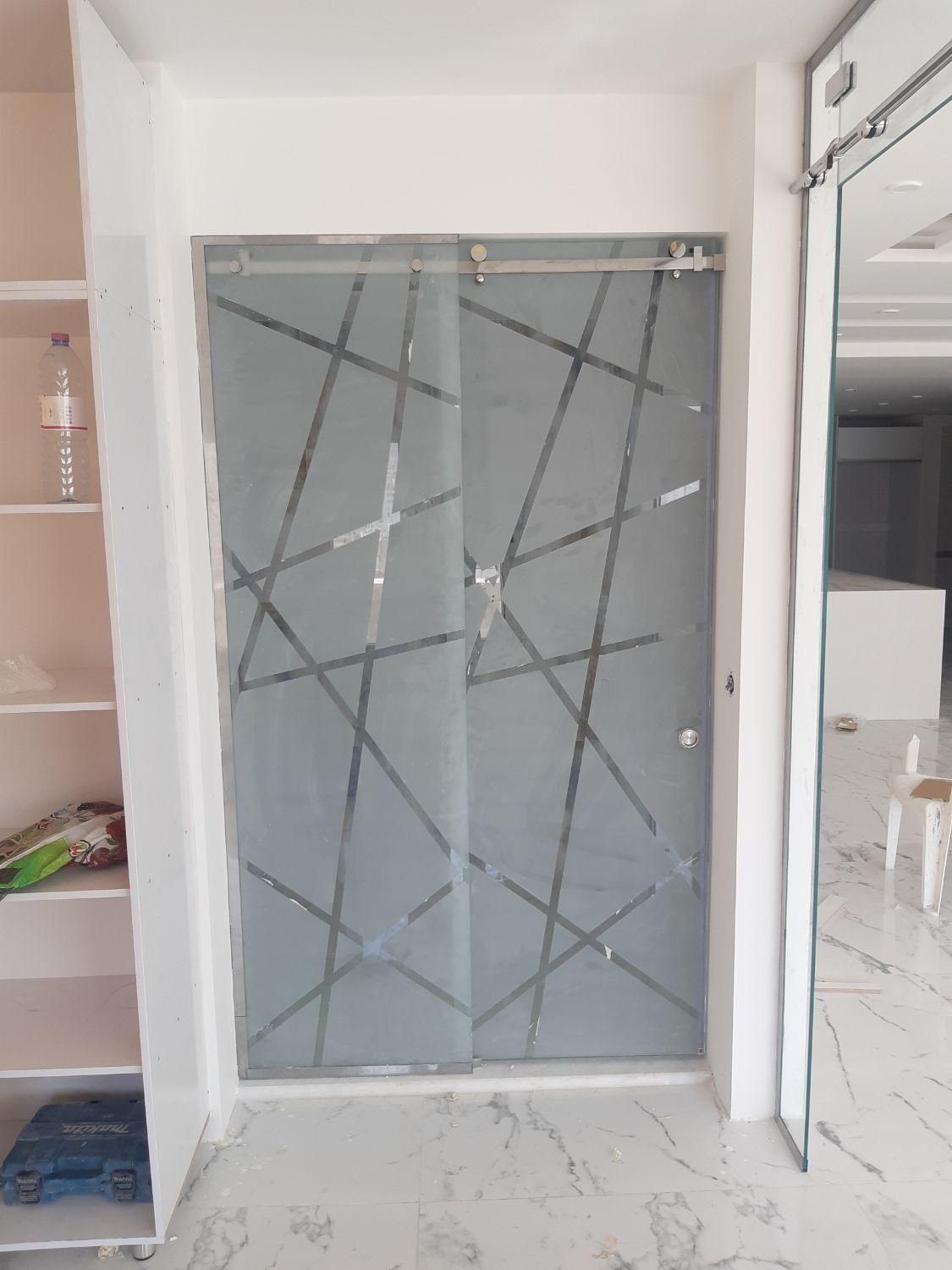 شیشه سکوریت و لمینت|خدمات پیشه و مهارت|شیراز, زرهی|دیوار