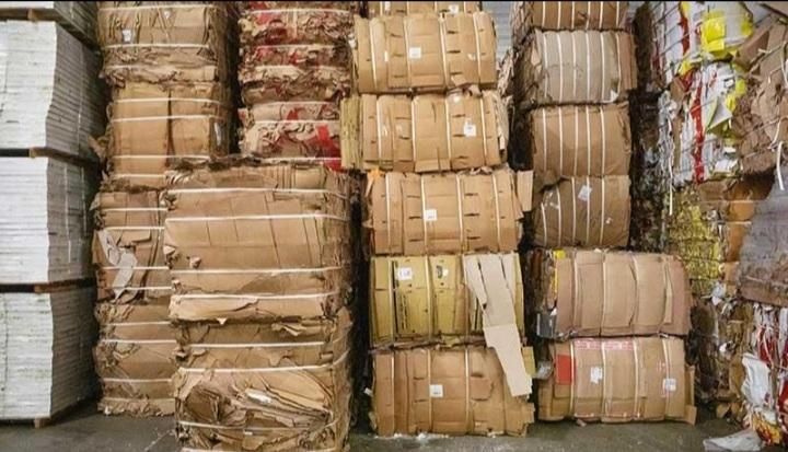 خریدوفروش کارتون و کتاب|عمده‌فروشی|کرج, جهان‌شهر|دیوار