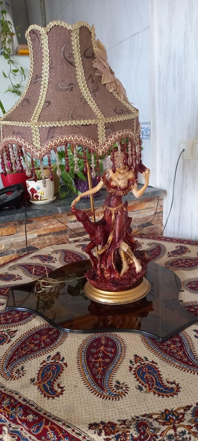 چراغ خواب مجسمه دار|چراغ خواب و آباژور|اصفهان, دشتستان|دیوار