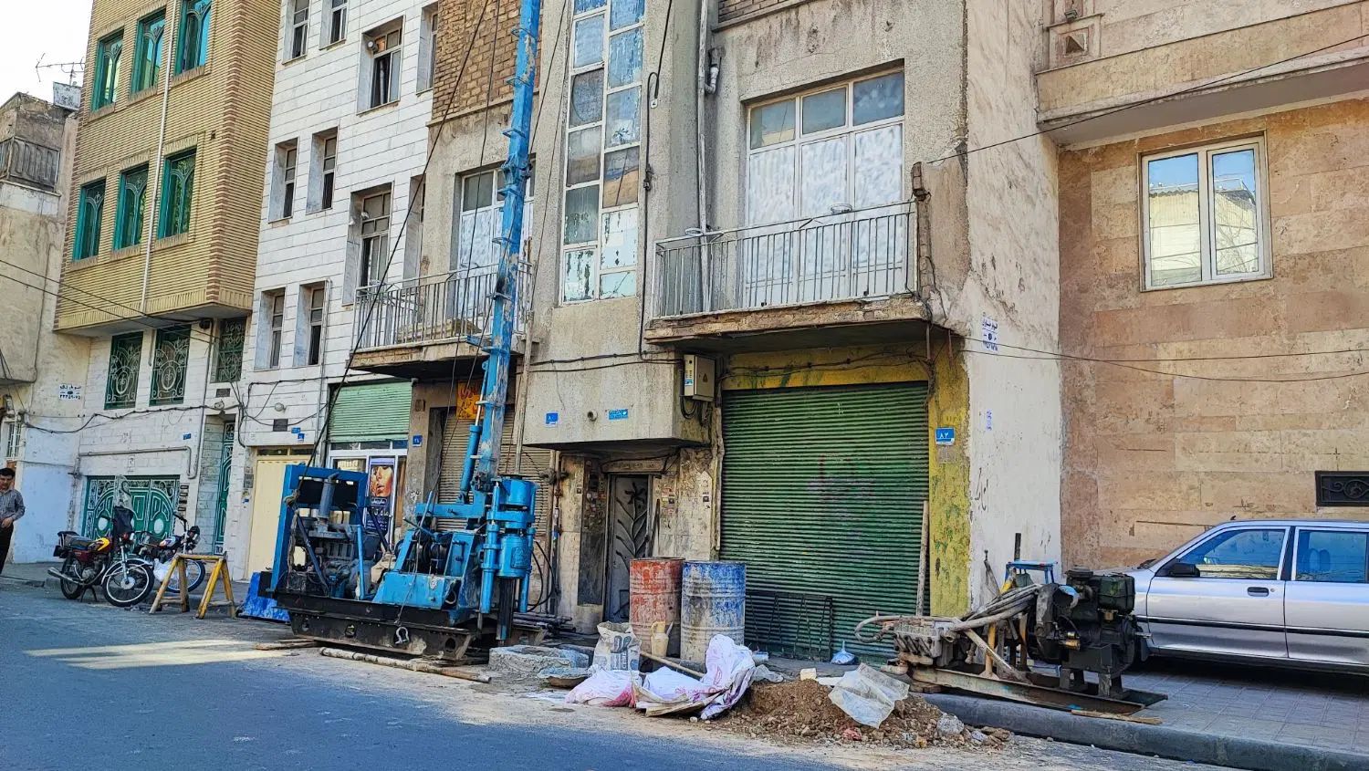 186 متر کلنگی با 18 متر تجاری مناسب ساخت و تجمیع|فروش زمین و ملک کلنگی|تهران, مینابی|دیوار