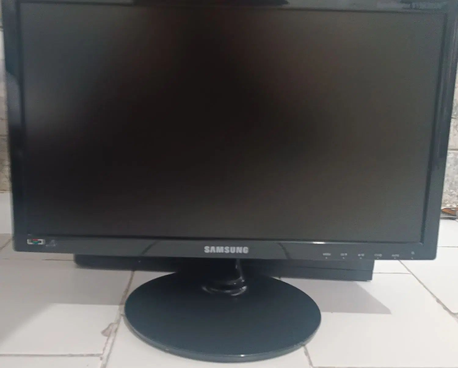 مانیتور سامسونگ اینچSyncMaster S19B315N Plus 19.5|قطعات و لوازم جانبی رایانه|مشهد, کوی المهدی|دیوار