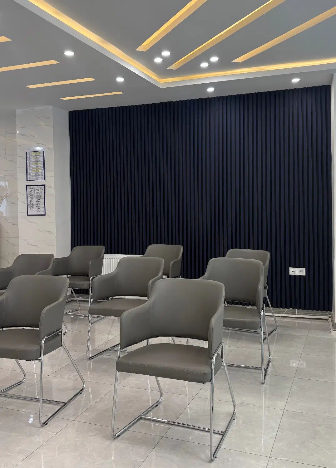 دستیار دندانپزشک|استخدام درمانی، زیبایی، بهداشتی|رشت, معلم|دیوار