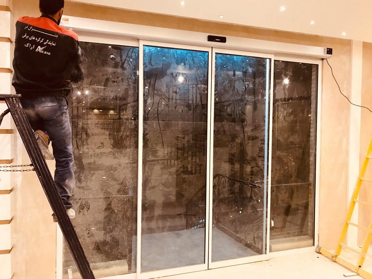درب شیشه ای سکوریت/جک پارکینگ پارکینگی/کرکره برقی|خدمات پیشه و مهارت|یزد, |دیوار