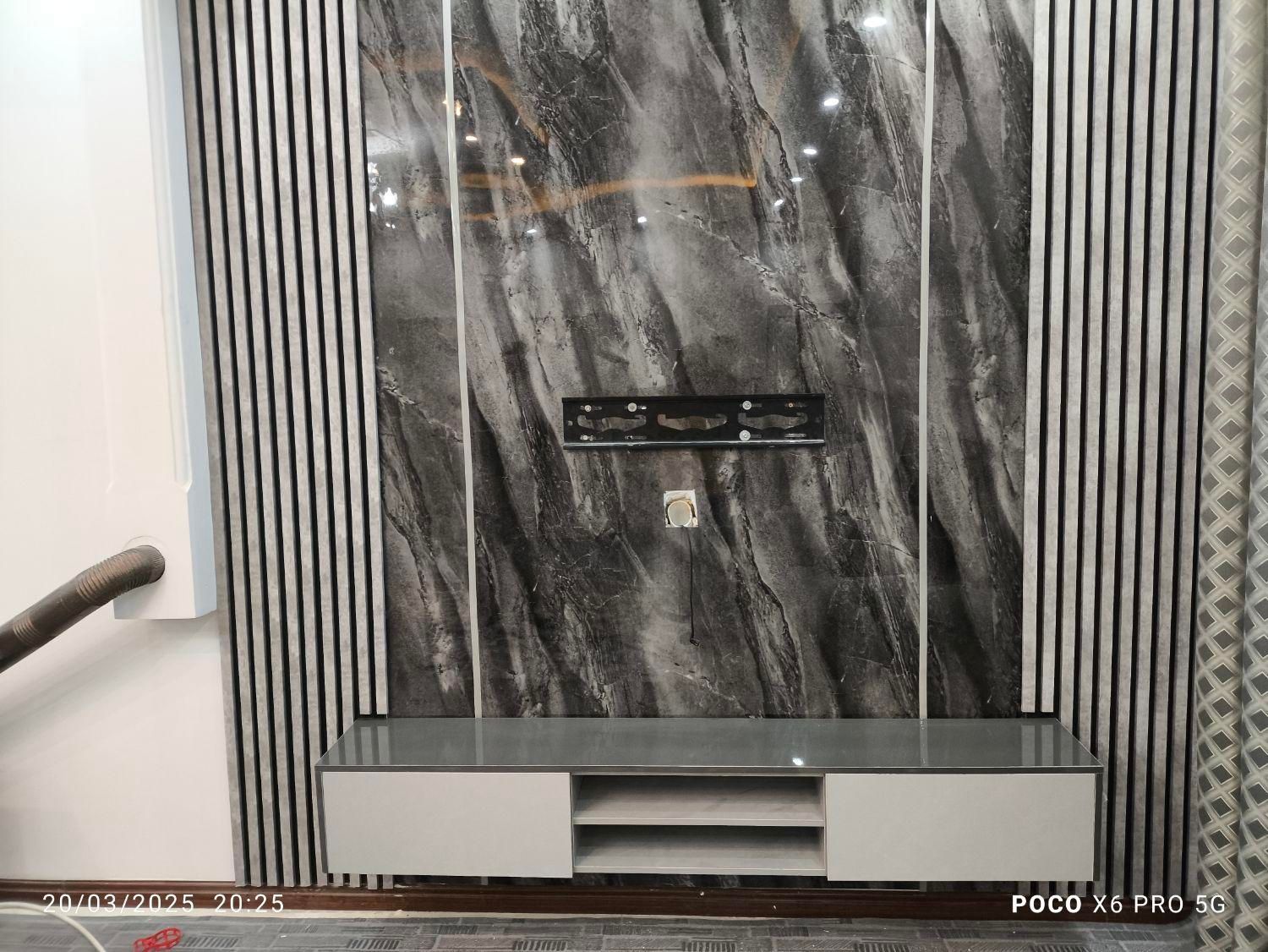 تی وی وال.قاب بندی.کاغذ دیواری.اینه دکوراتیو.ماربل|خدمات پیشه و مهارت|شیروان (خراسان), |دیوار