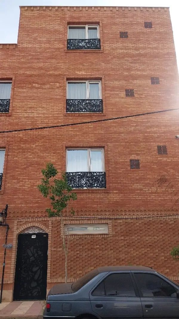 کارگر ساده برای نما ساختمان سنگ سرامیک نیازمندیم|استخدام معماری، عمران و ساختمانی|ابهر, |دیوار
