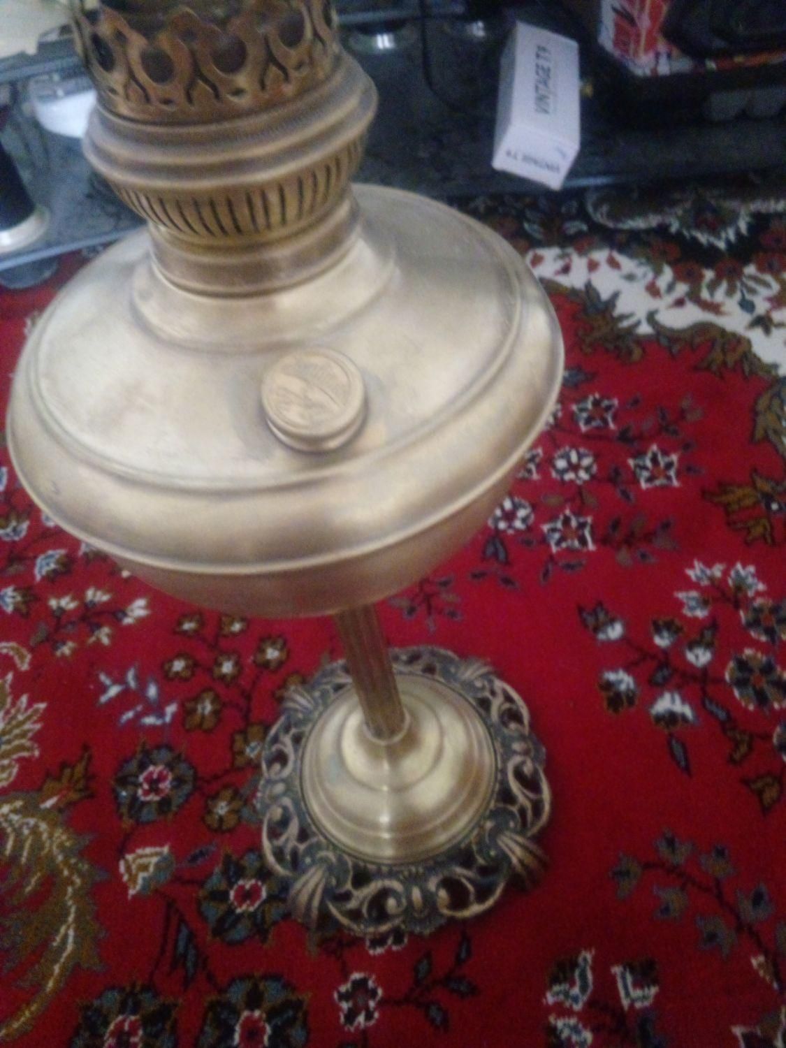 چراغ گرسوز قدیمی زیبا فقط دکوری بوده|کلکسیون اشیاء عتیقه|سبزوار, سلمان فارسی (چهار راه فرودگاه)|دیوار