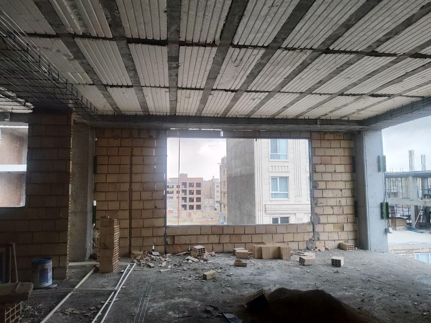 پیش فروش واحد اداری مرکز شهر هشتگرد قدیم 80متری|پیش‌فروش املاک|هشتگرد, شهرک بعثت|دیوار