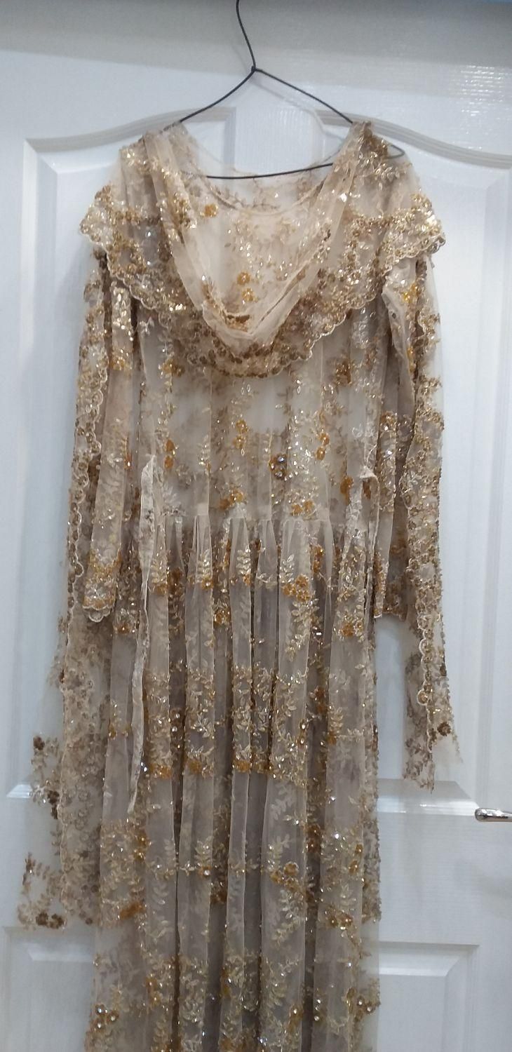 لباس سقزی کرم رنگ|لباس|سنندج, |دیوار