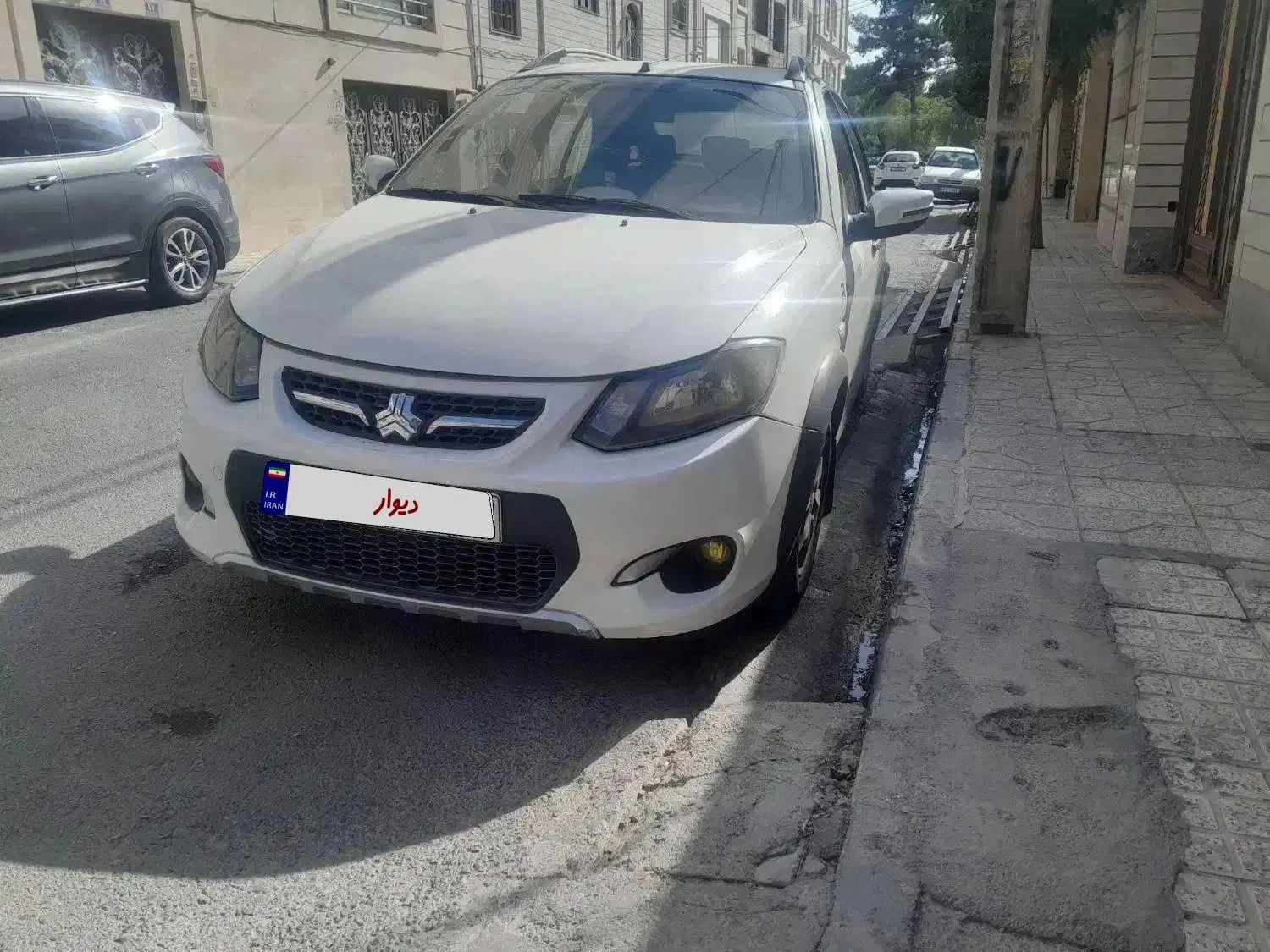 کوییک مدل ۱۴۰۰ بدون رنگ معاوضه با سمندEF7 یا ۲۰۶sd|خودرو سواری و وانت|اسلام‌شهر, شهرک توحید|دیوار