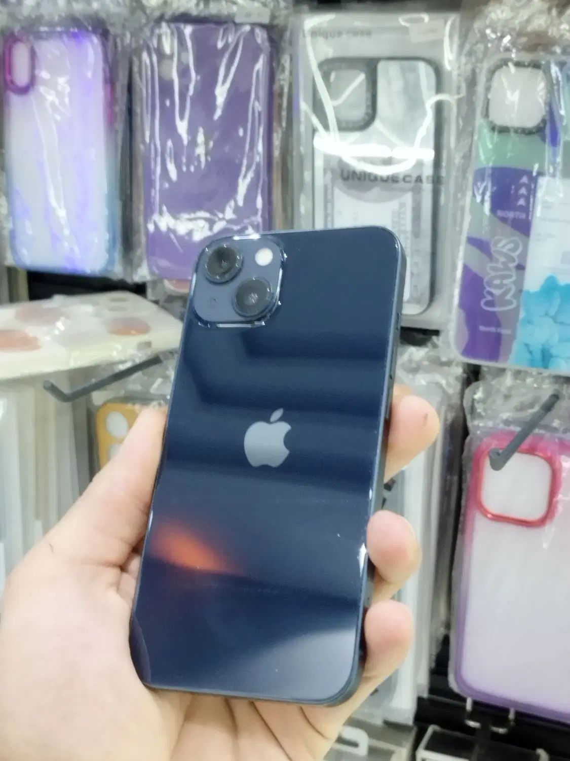 اپل iPhone 13 با حافظهٔ ۱۲۸ گیگابایت|موبایل|تهران, فلسطین (میدان انقلاب)|دیوار