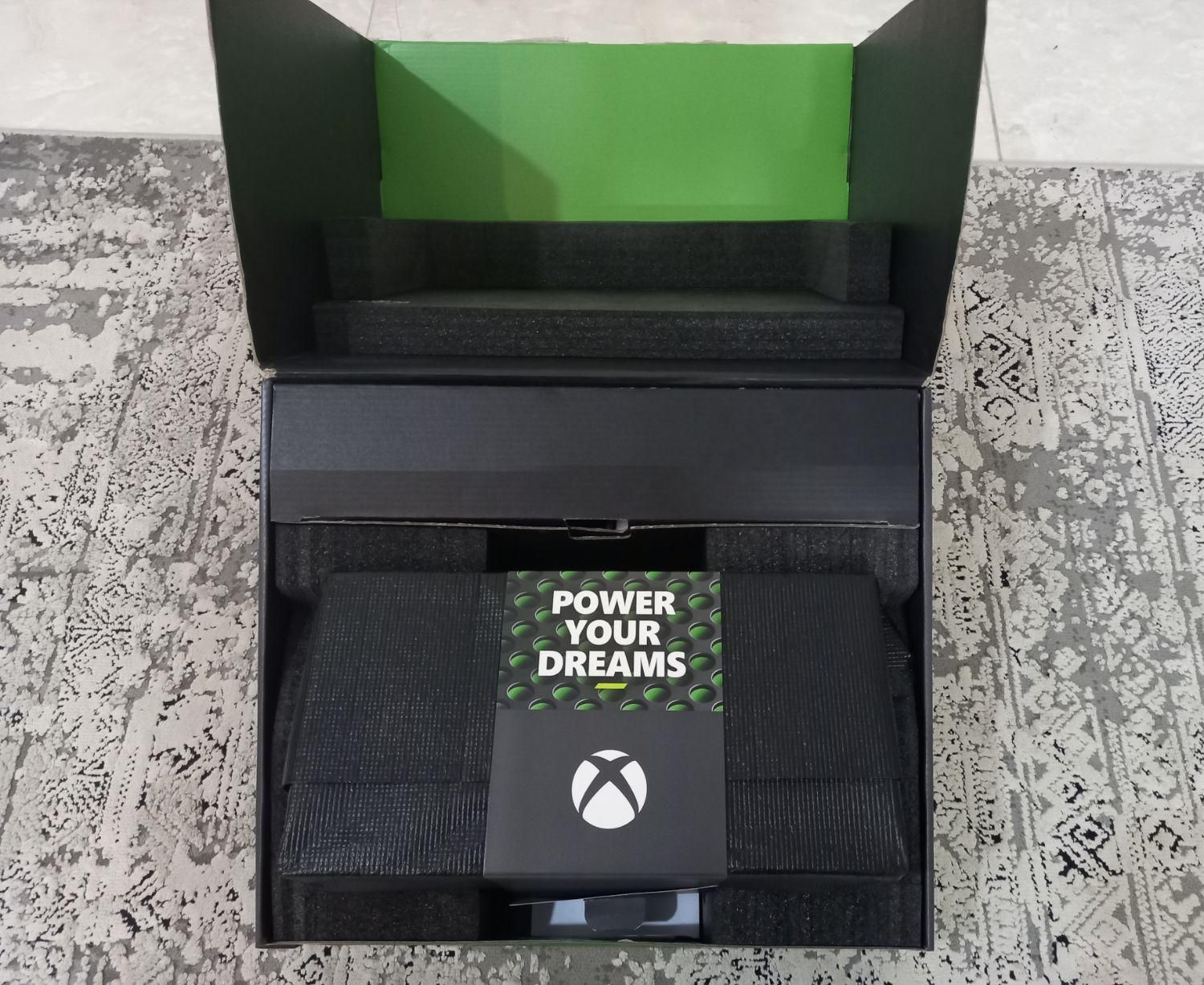 XBOX SERIES X 1TB  ایکس باکس سری ایکس ۲ دسته ۱ترا|کنسول، بازی ویدئویی و آنلاین|اصفهان, تیران|دیوار