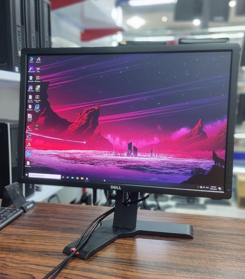 مانیتور دل طراحی پایه آسانسوری DELL LED 24 ips|قطعات و لوازم جانبی رایانه|قم, صفائیه|دیوار