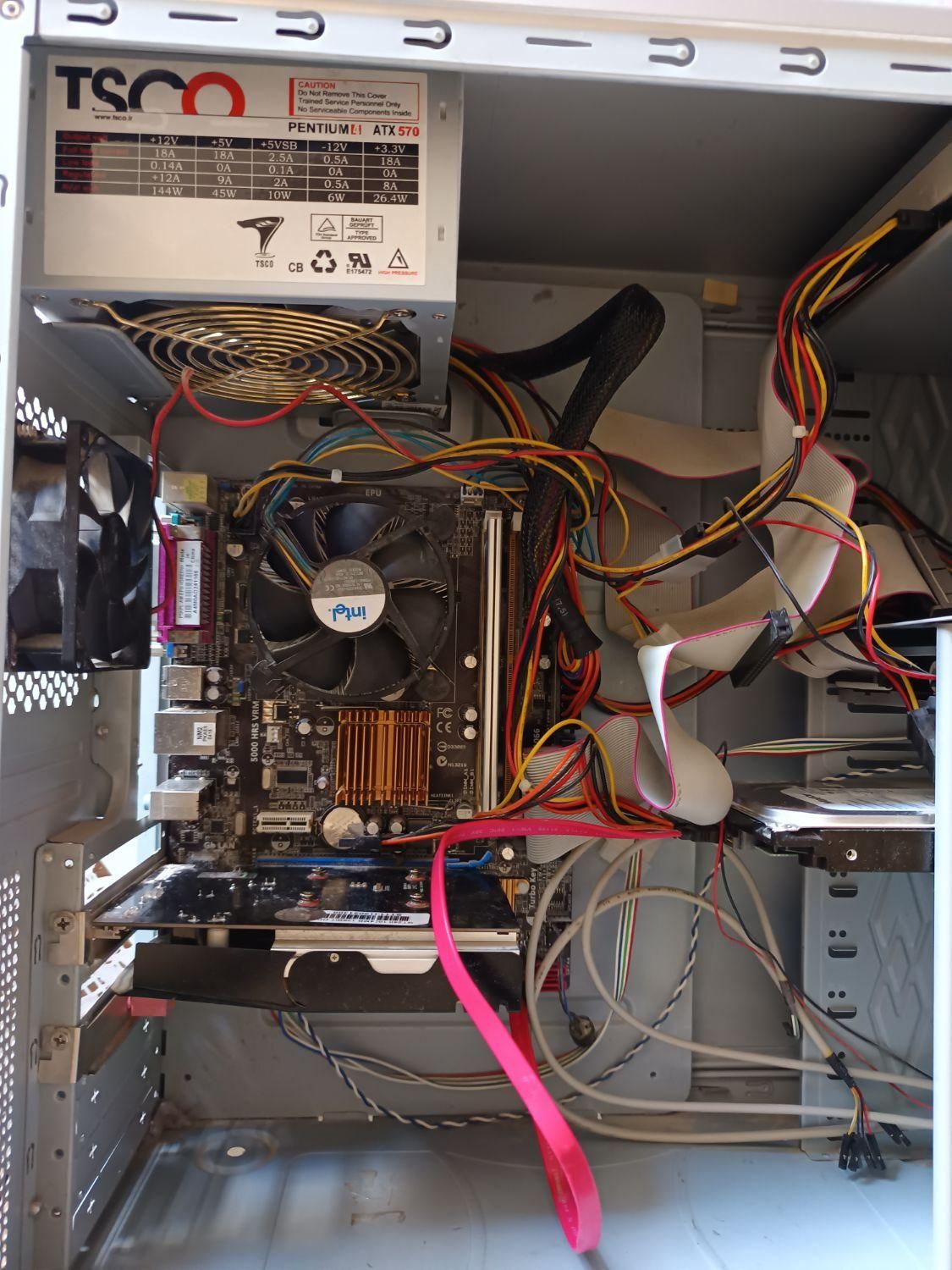 کیس با تمام اجزا هارد مادربرد ب پامها جواب نمی دهم|قطعات و لوازم جانبی رایانه|تبریز, |دیوار