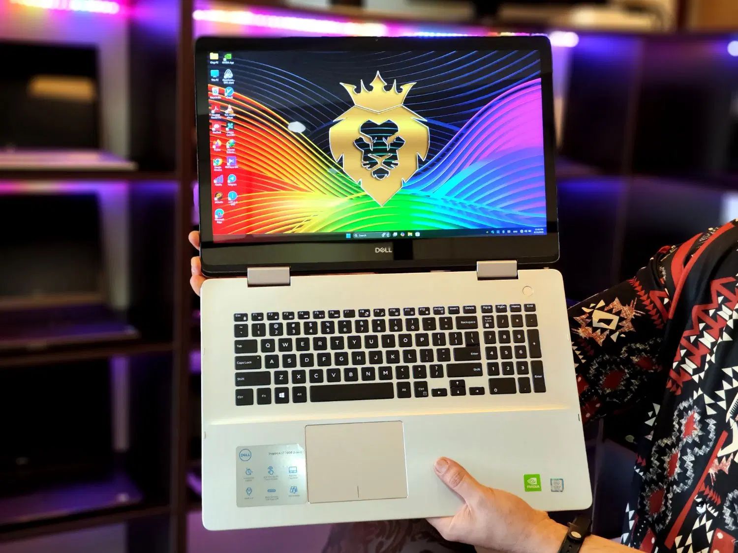 تبلت‌شو 17 اینچ i7 نسل 8 رم 16 دوگرافیکه لوکس Dell|رایانه همراه|تهران, میدان ولیعصر|دیوار