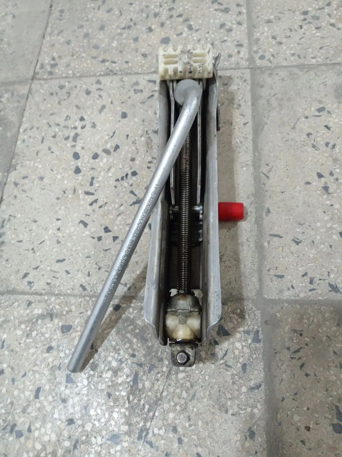 جک بنز C و E کلاس جک ویتارا جک و بوق ایسوزو D MAX|قطعات یدکی و لوازم جانبی|تهران, ترمینال غرب|دیوار