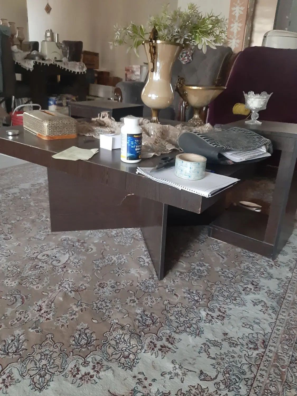 میز مبل و دو عدد جلو مبلی|مبلمان خانگی و میز عسلی|اصفهان, جلفا|دیوار