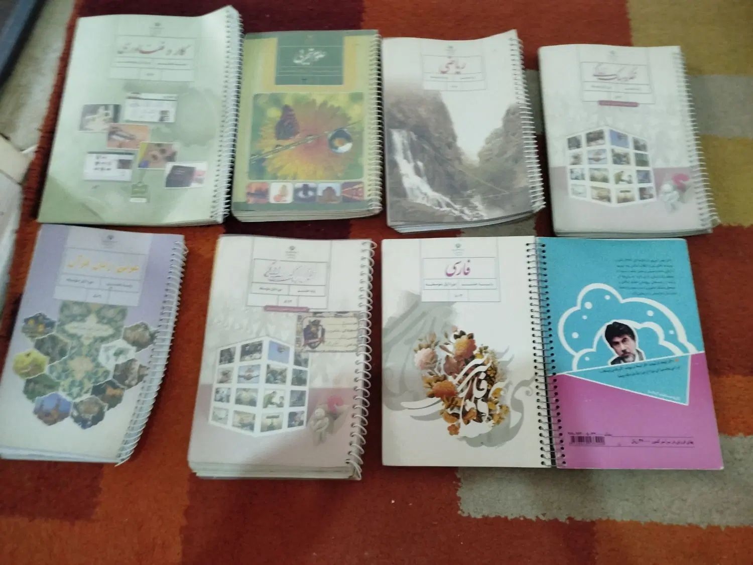 تعدادی کتاب های پایه هشتم(توضیحات خوانده شود)|کتاب و مجله آموزشی|اصفهان, باغ زیار|دیوار