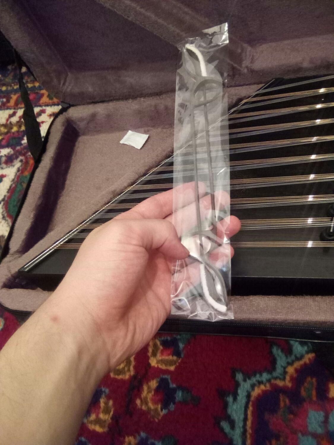 سنتور استاد صادقی، طرح تلفیق هنر دست ساز|سازهای سنتی|ارومیه, |دیوار