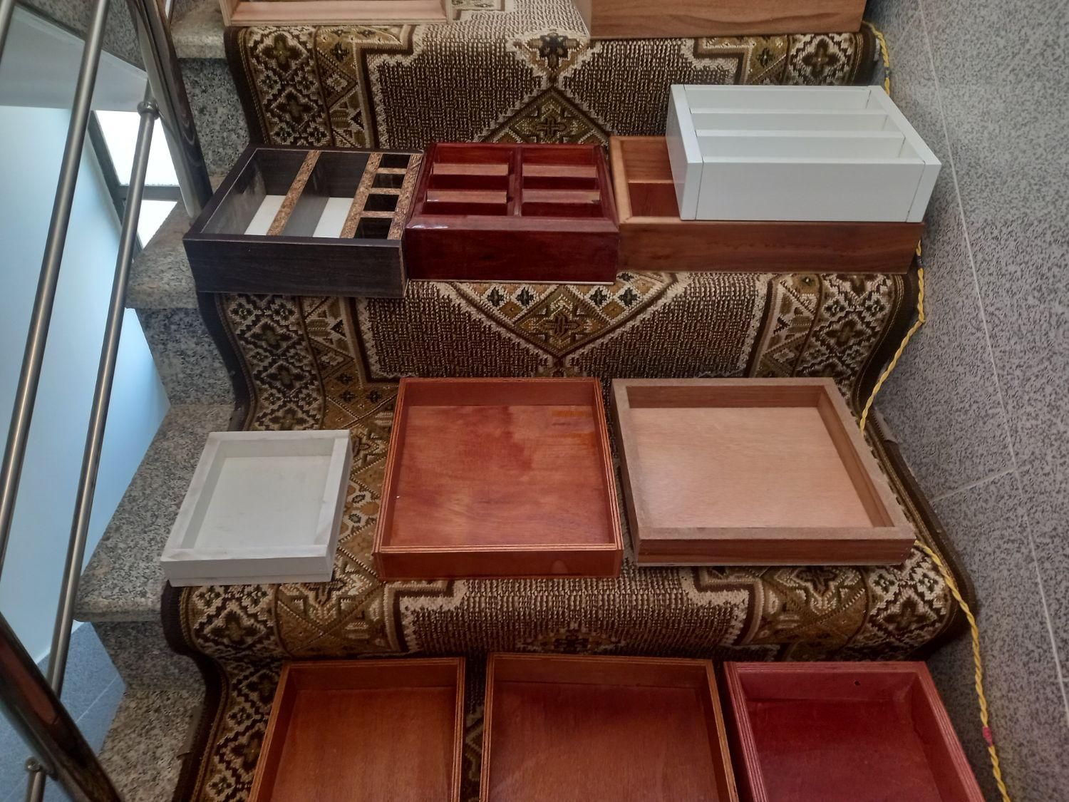 نظم دهنده وسایل اشپزخانه وارایشی واستندبرای  گل|صنایع دستی و سایر لوازم تزئینی|پیر بکران, |دیوار