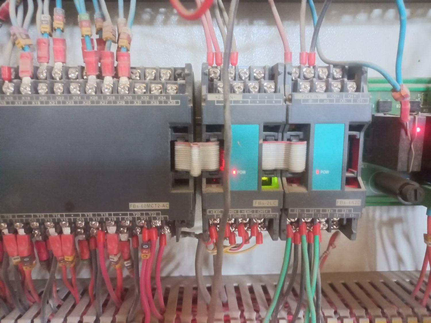 برقکار صنعتی /  تابلو برق / الکترونیک / plc|خدمات پیشه و مهارت|سبزوار, قائم|دیوار