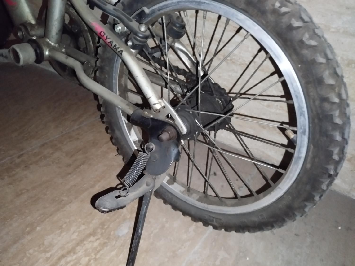 دو عدد دوچرخه شانزده تمیز خانگی یکیش کمک دار پرشی|دوچرخه، اسکیت، اسکوتر|تهران, علیآباد|دیوار