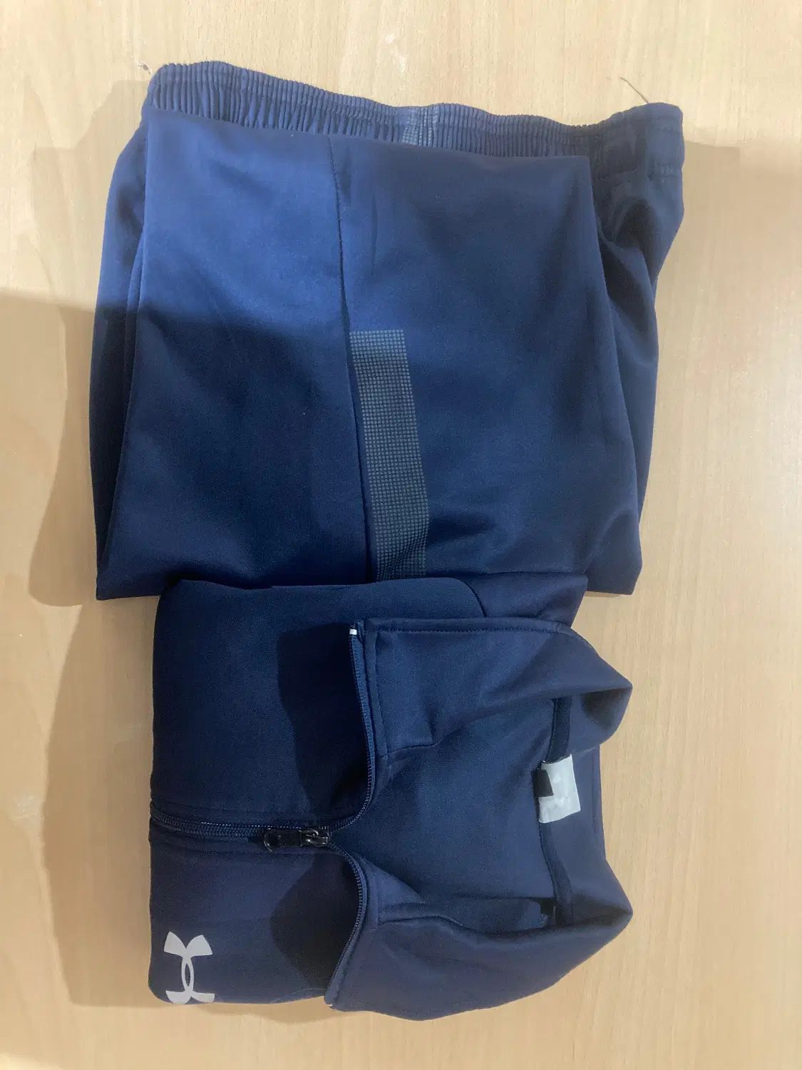 گرمکن ورزشی برند UNDER ARMOUR|لباس|کرج, جهان‌شهر|دیوار