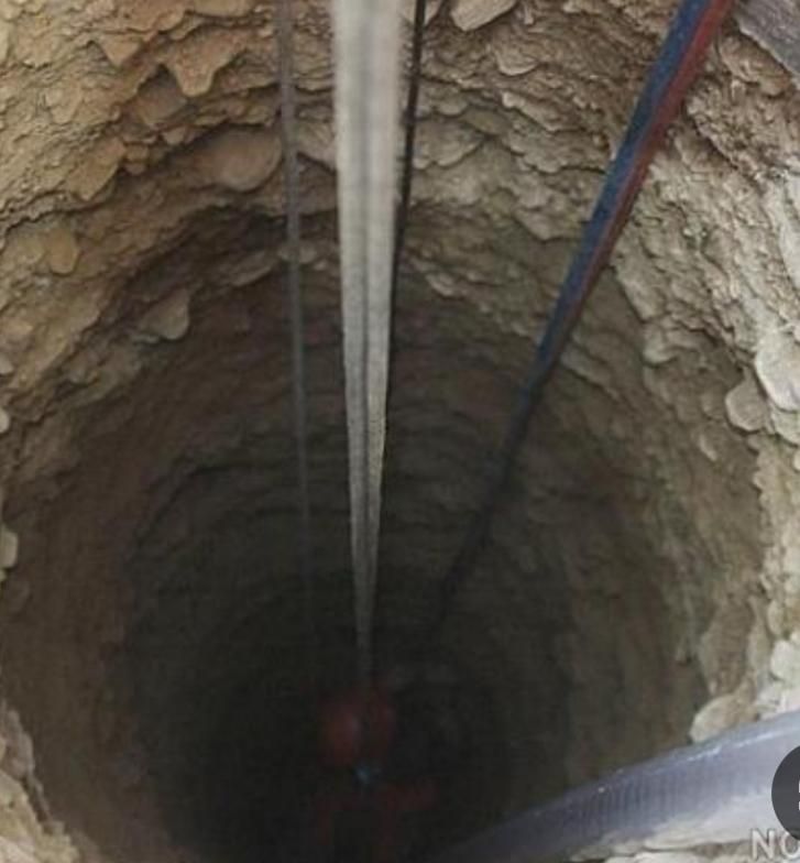 مغنی، چاه کن|خدمات پیشه و مهارت|اسفراین, |دیوار