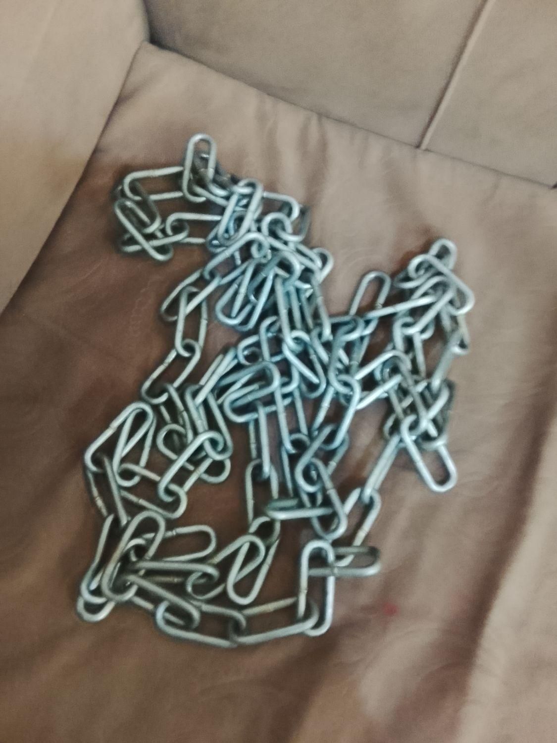 زنجیر ،ابچک رومیزی جنس خوب و یک آبخوری مرغ|آب‌چکان و نظم‌دهنده ظروف|زابل, |دیوار