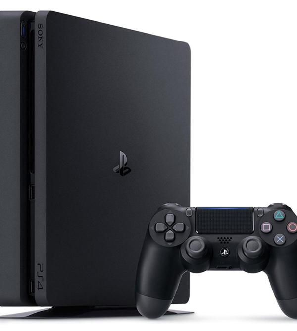 PS4 تمیز در حد نو با انواع بازی|کنسول، بازی ویدئویی و آنلاین|اصفهان, تخت فولاد|دیوار