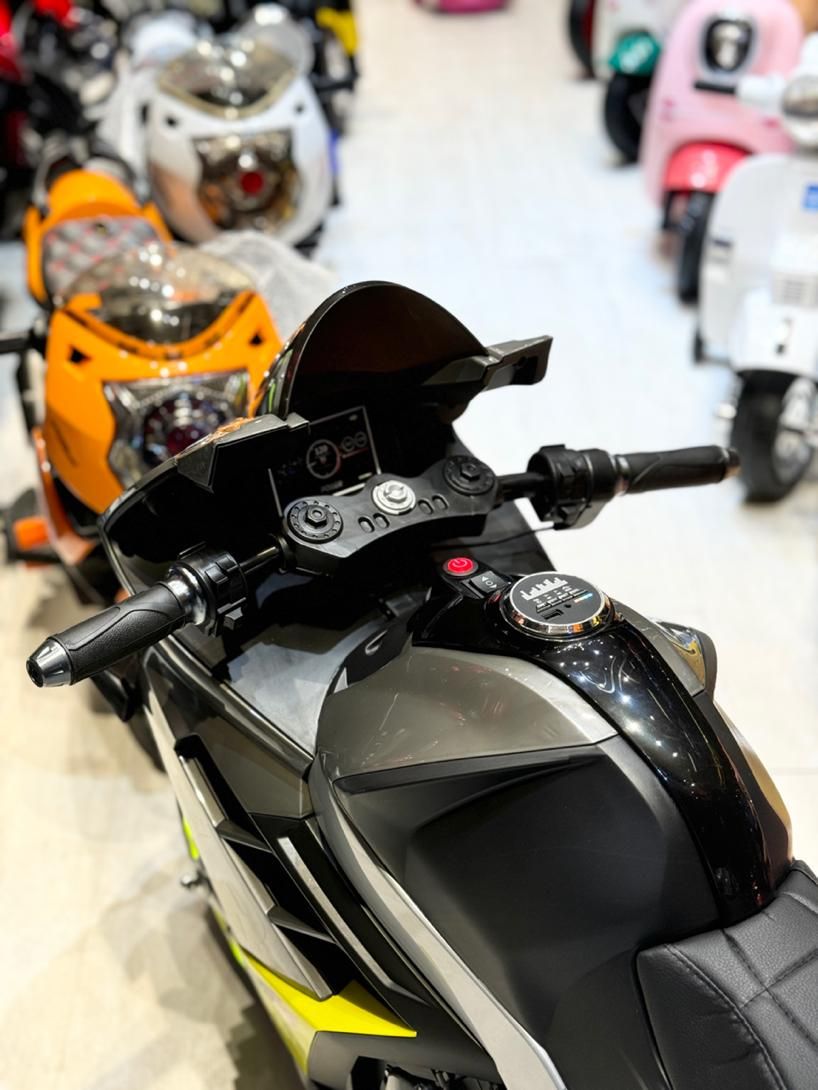 موتور شارژی honda RR ( ماشین شارژی )|اسباب‌بازی بچه|مشهد, گوهرشاد|دیوار