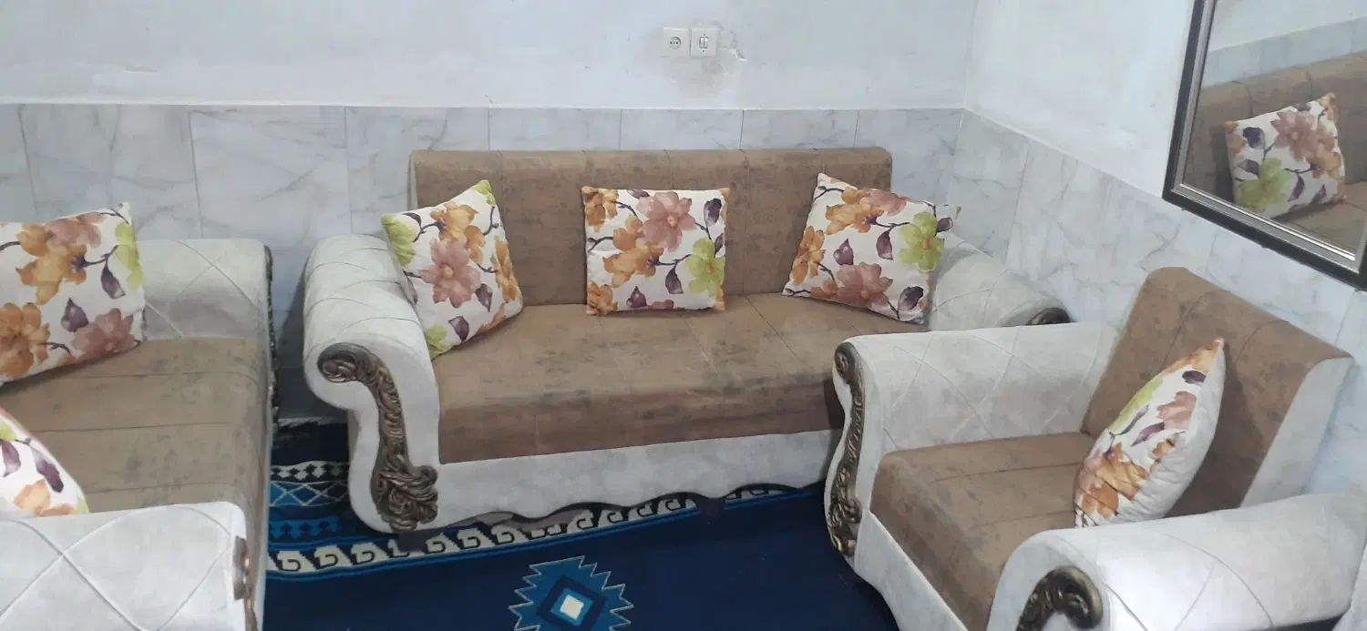 مبل راحتی ۷نفره به خریدارواقعی تخفیف میدم|مبلمان خانگی و میز عسلی|مشهد, طبرسی شمالی|دیوار