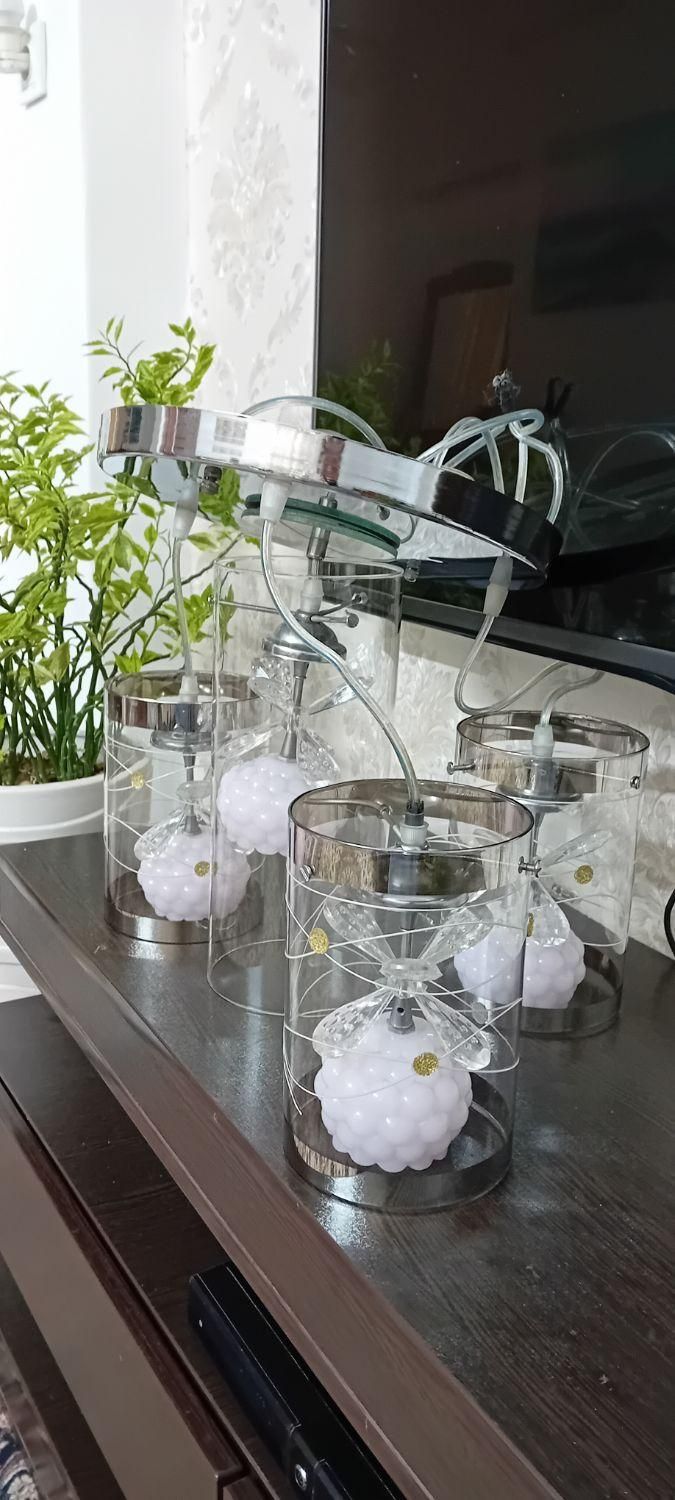 لوستر ۴ آویز زیبا تمشک صورتی|لوستر و چراغ آویز|تهران, مینای جنوبی|دیوار